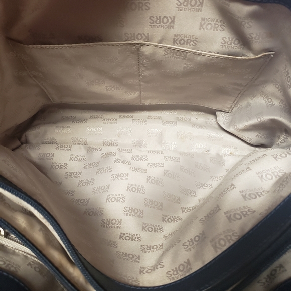 Michael Kors Purse and Wallet - Picture 7 of 8